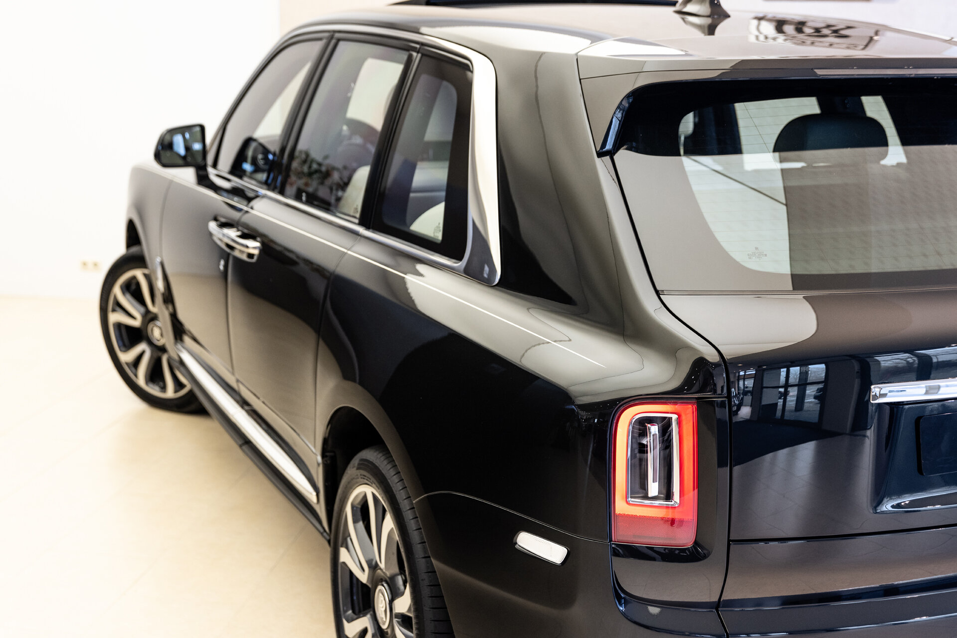 Rolls-Royce Cullinan - foto 31