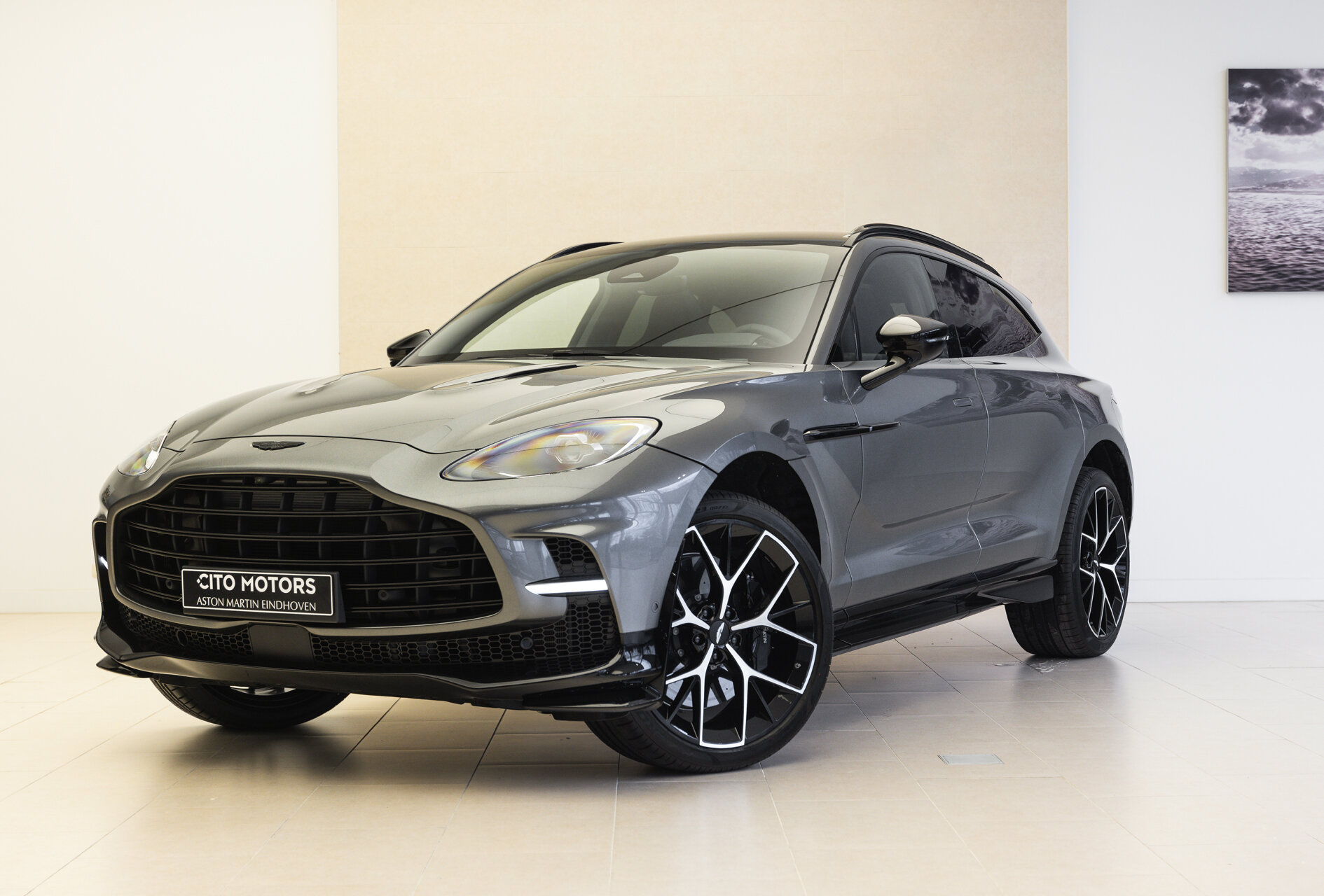 Aston Martin DBX 707 Nieuwprijs NL € € 415.000,-