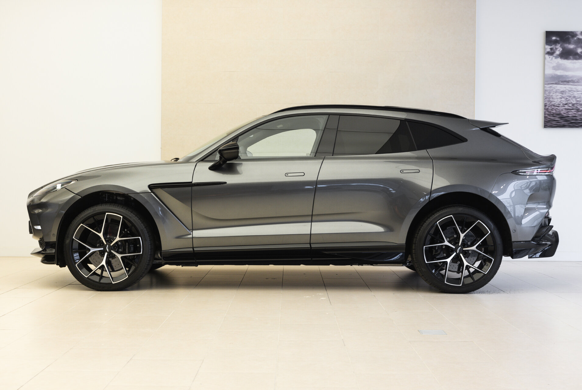 Aston Martin DBX 707 Nieuwprijs NL € € 415.000,- - Afbeelding 5