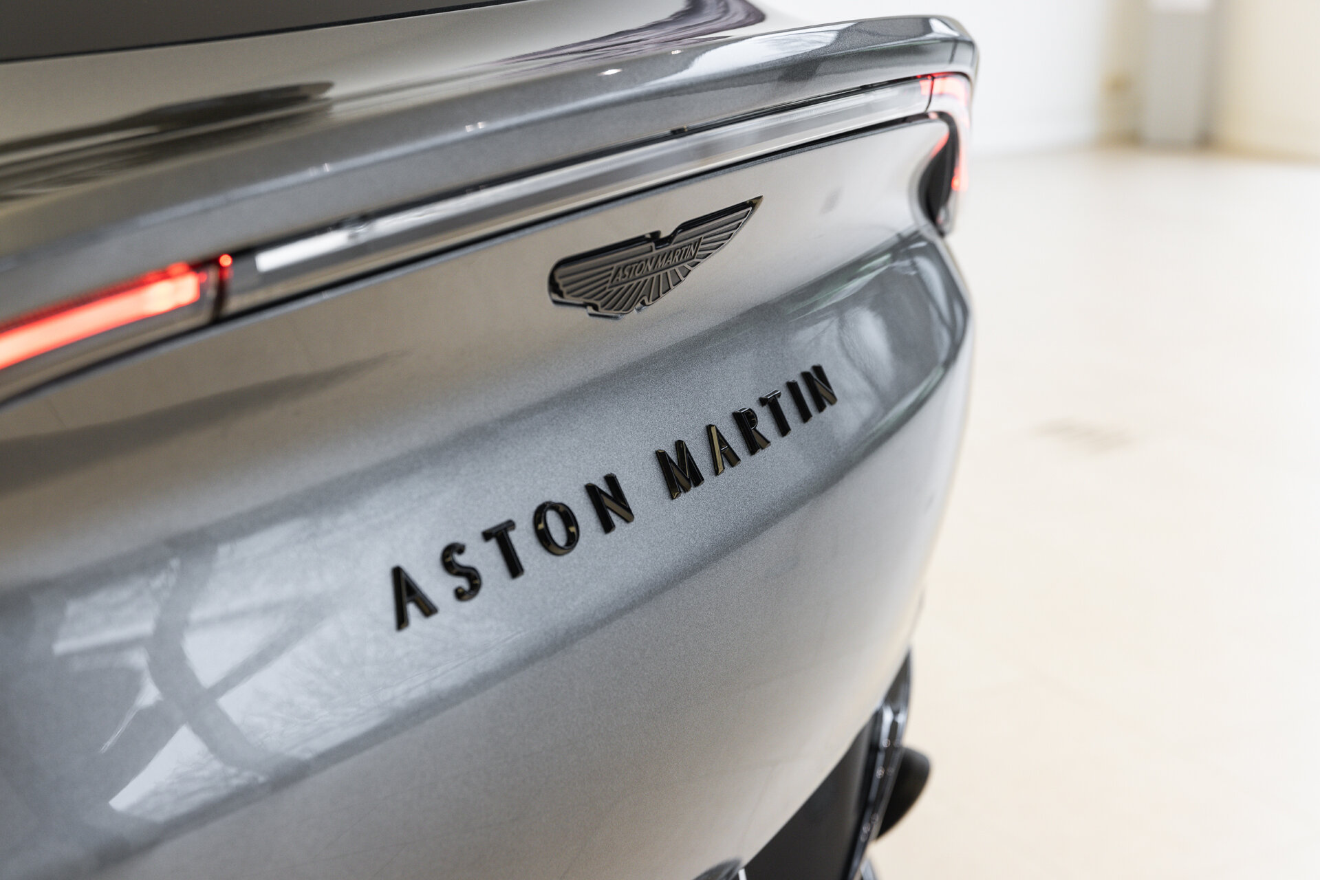 Aston Martin DBX - foto 30