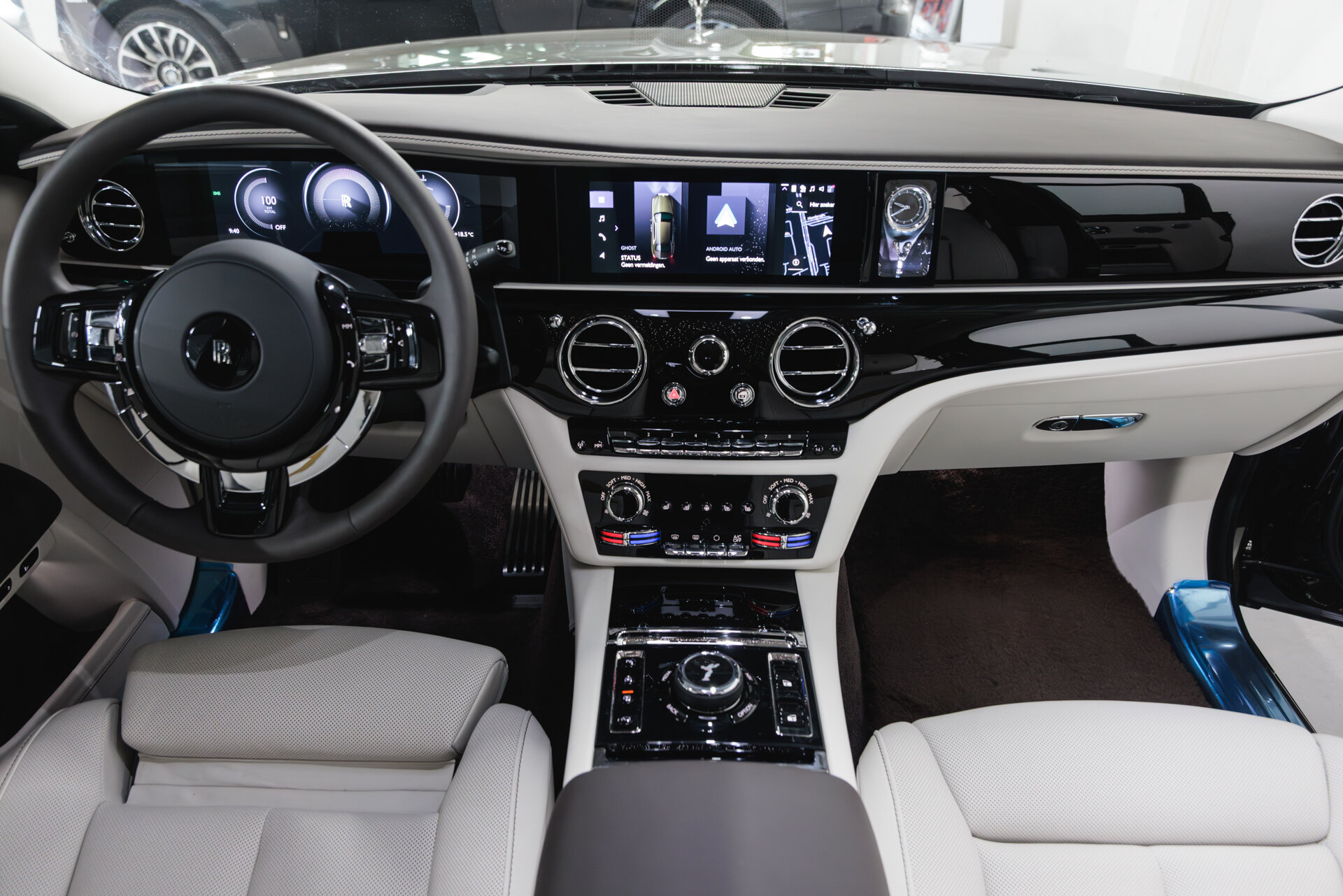 Rolls-Royce Ghost - foto 12