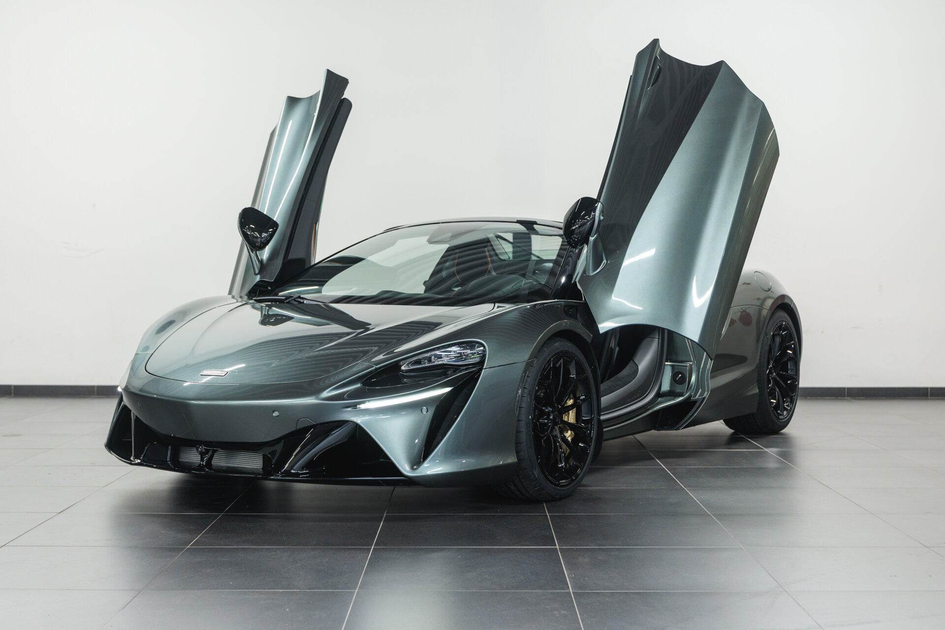 McLaren Artura - foto 6