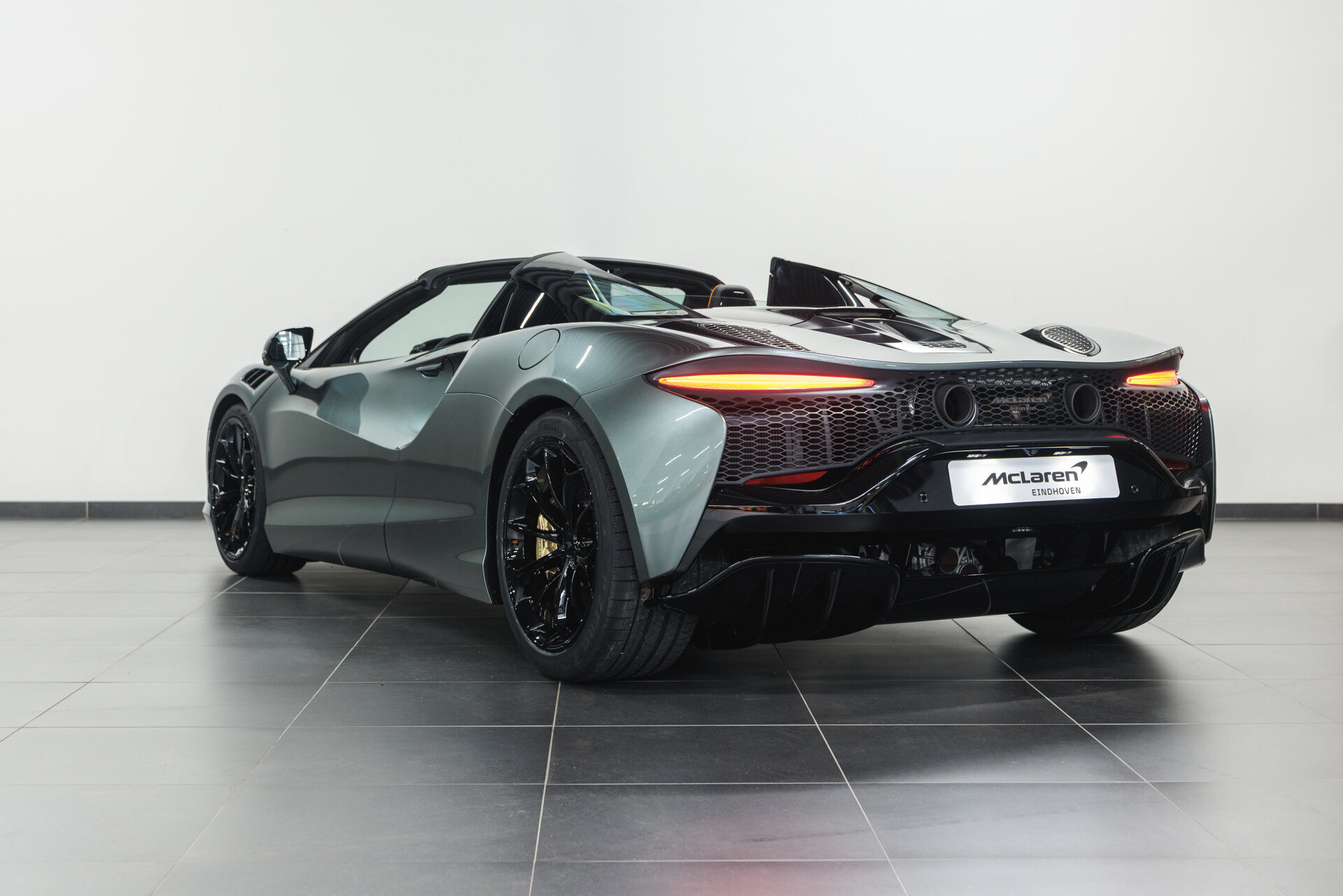 McLaren Artura - foto 19