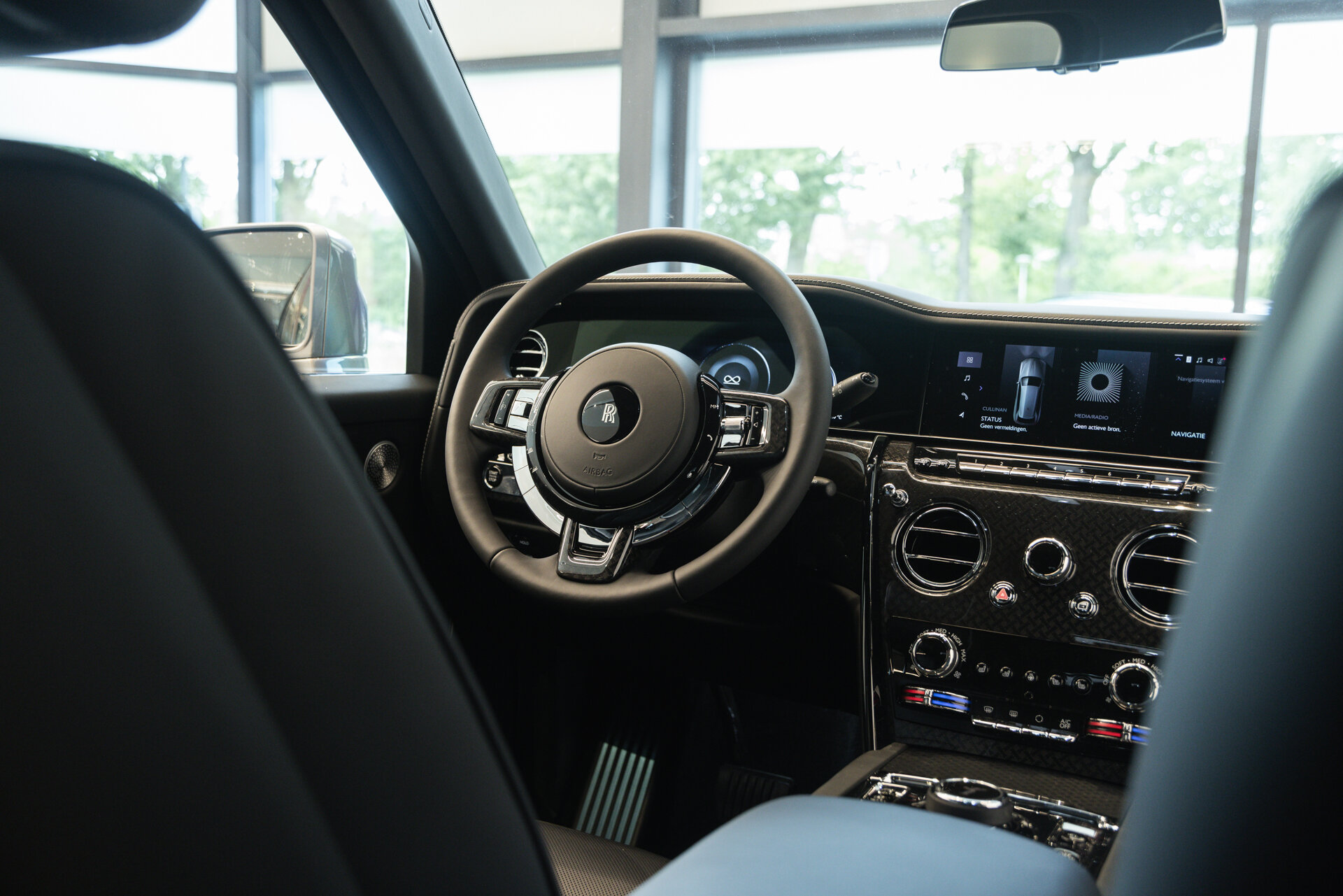 Rolls-Royce Cullinan - foto 11