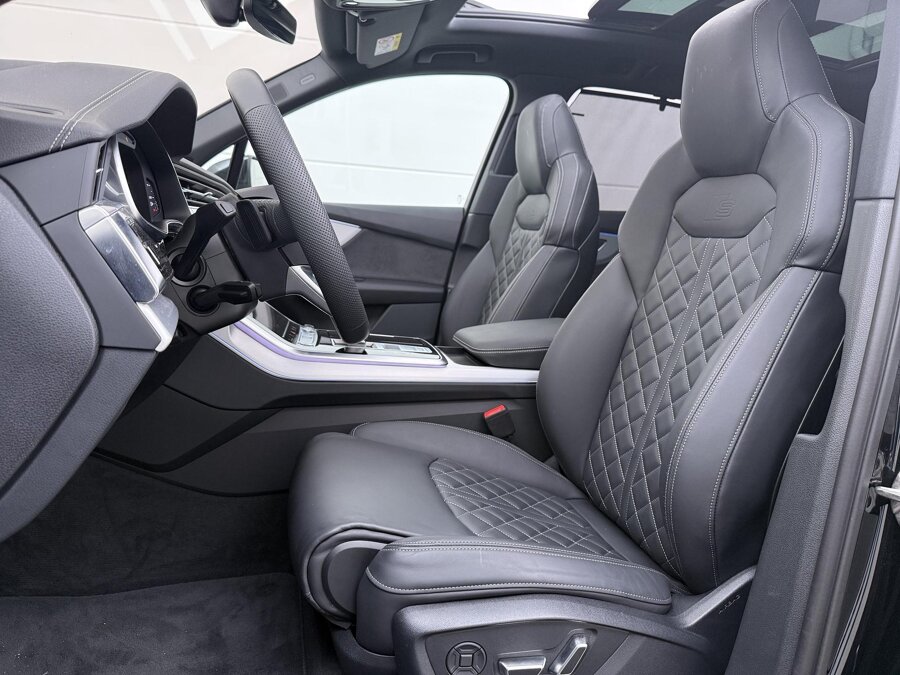 Audi Q7 55 TFSIe Quattro S-line