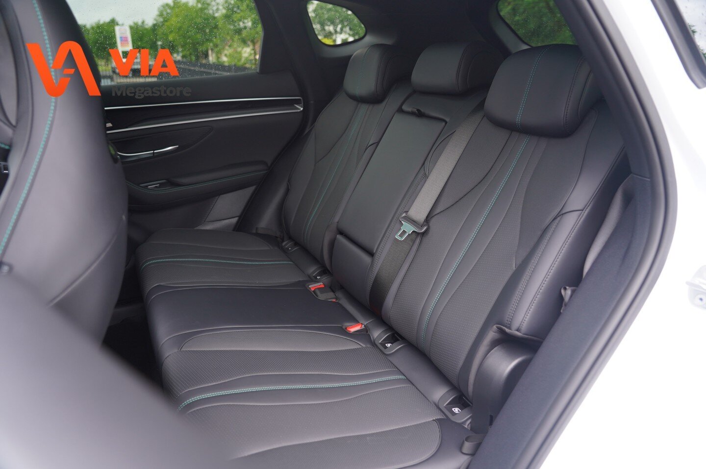 BYD SEAL U Black Pack | 1.5i PHEV (160 kW) DM-i Boost | Schuifdak | Elektr. stoelen | Camera | Lederen - Afbeelding 5