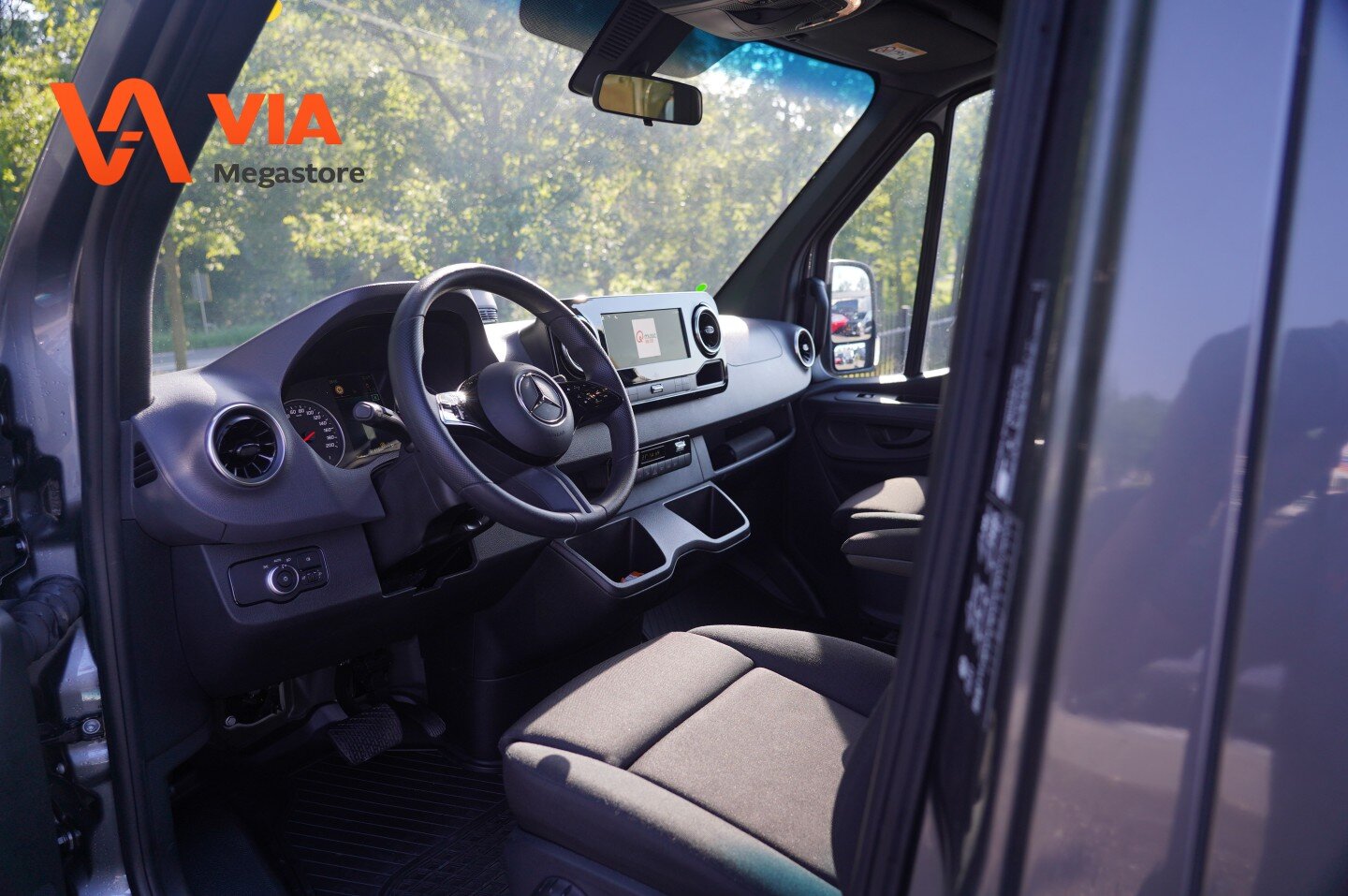 Mercedes-Benz Sprinter 317CDI | PRO | L2H2 | Ideale DC ombouw! BPM vrij | 3.5t AHK voorb. | Cruise | 2pers | Camera | ECC | - Afbeelding 2