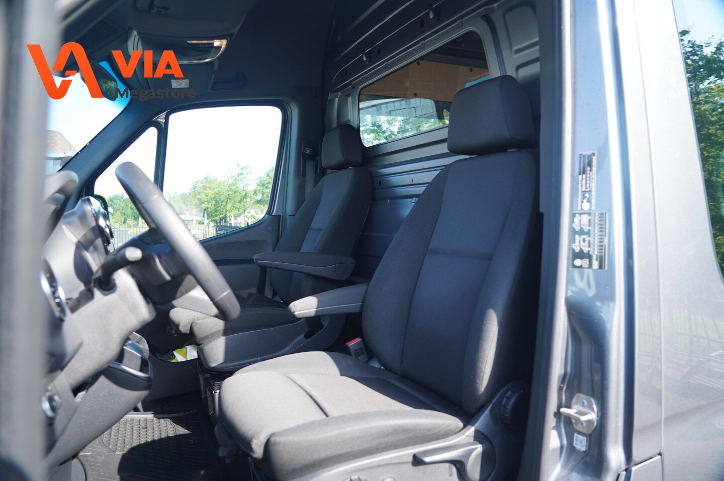 Mercedes-Benz Sprinter 317CDI | PRO | L2H2 | Ideale DC ombouw! BPM vrij | 3.5t AHK voorb. | Cruise | 2pers | Camera | ECC | - Afbeelding 4