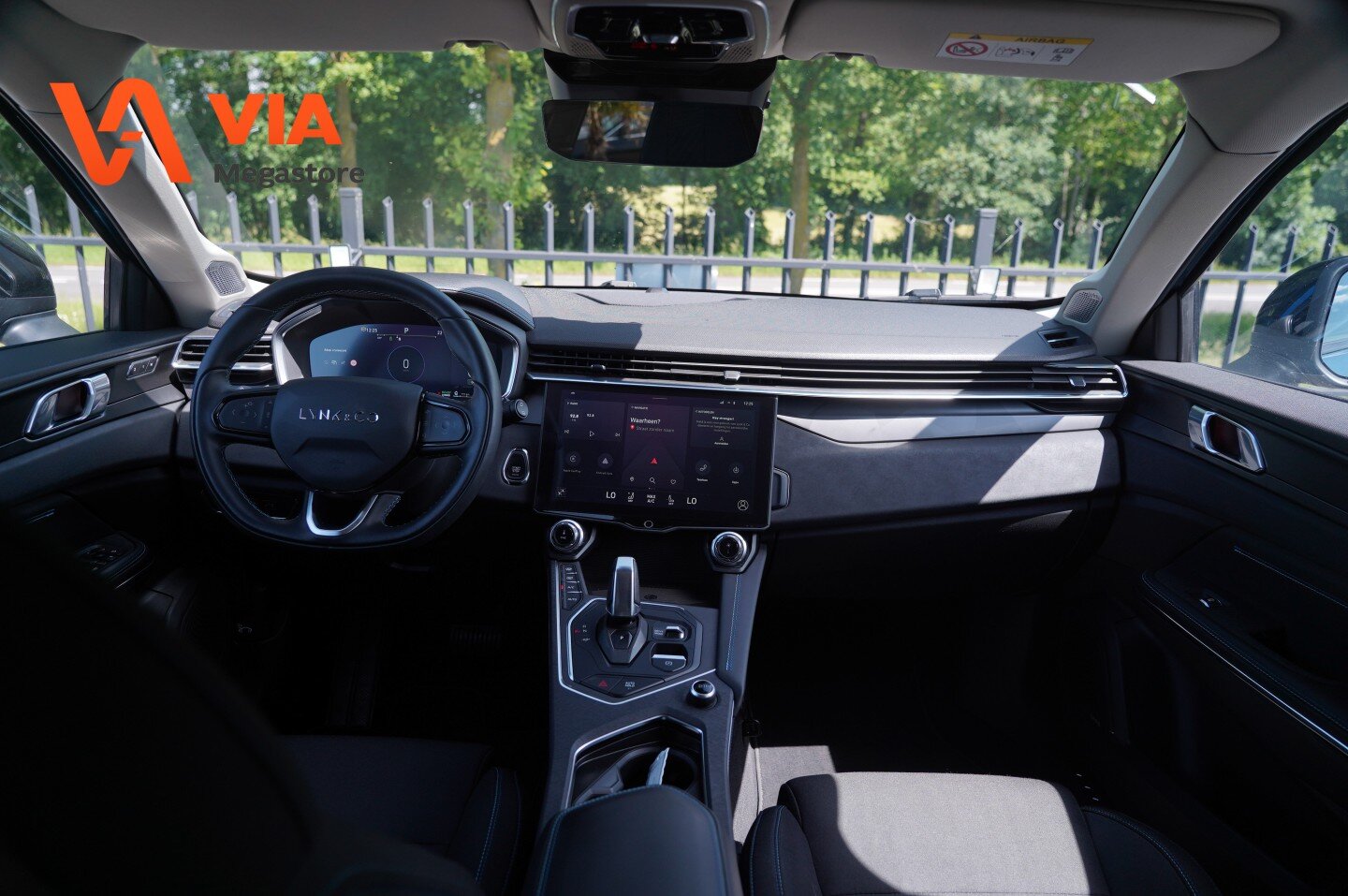 Lynk & Co 01 Lynk&Co 1.5 PHEV | NETTE AUTO!| Pano | Memory | 360º | Infinity | - Afbeelding 2