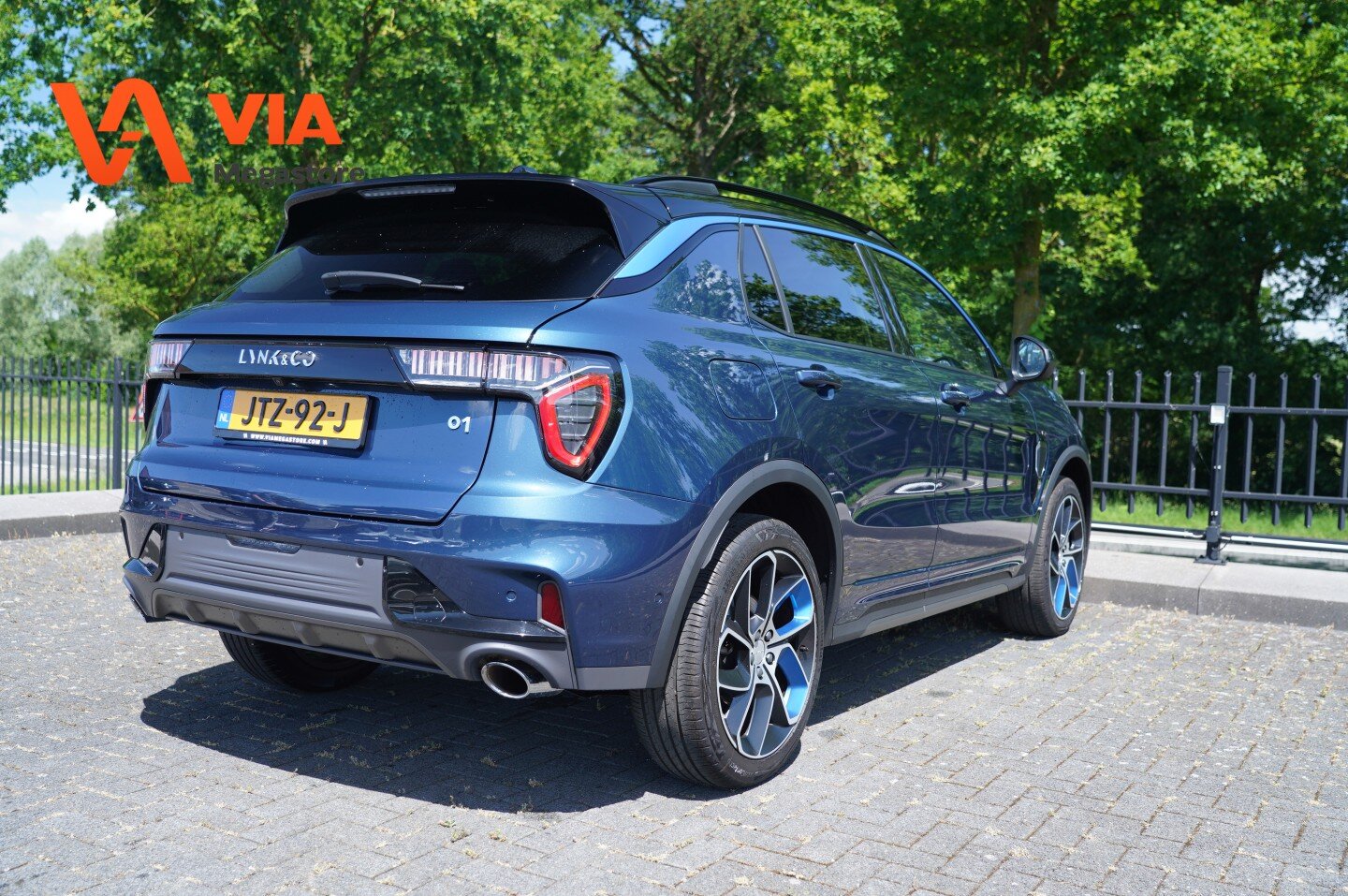 Lynk & Co 01 Lynk&Co 1.5 PHEV | NETTE AUTO!| Pano | Memory | 360º | Infinity | - Afbeelding 3