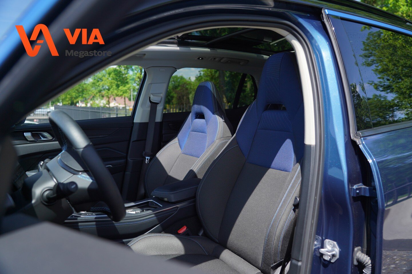 Lynk & Co 01 Lynk&Co 1.5 PHEV | NETTE AUTO!| Pano | Memory | 360º | Infinity | - Afbeelding 4