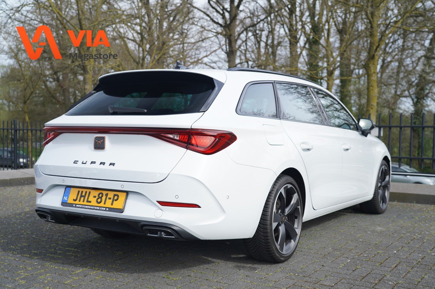 CUPRA Leon Sportstourer 2.0 TSI 190PK | Camera | Stoel + Stuurverw. | LED | Full Options. DSG - Afbeelding 3