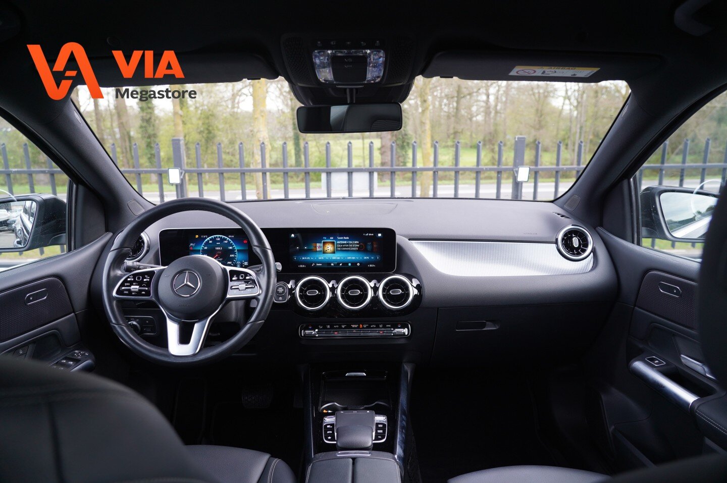 Mercedes-Benz B-Klasse 200 | LED | PDC | Halfleer | Stoelverw. | Climate | Camera | Adaptive Cruise | - Afbeelding 2