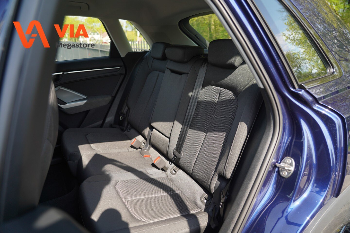 Audi Q3 Black & Blue Edition | 45e TFSi PHEV | LED | PDC | Sportstoelen | ACC | ECC | - Afbeelding 4