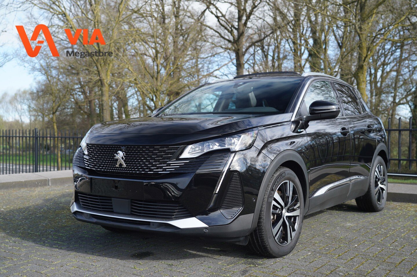 Peugeot 3008 1.6 Hybrid 225 GT | PANO | Camera | PDC | Stoelverw. | ECC | Halfleer |