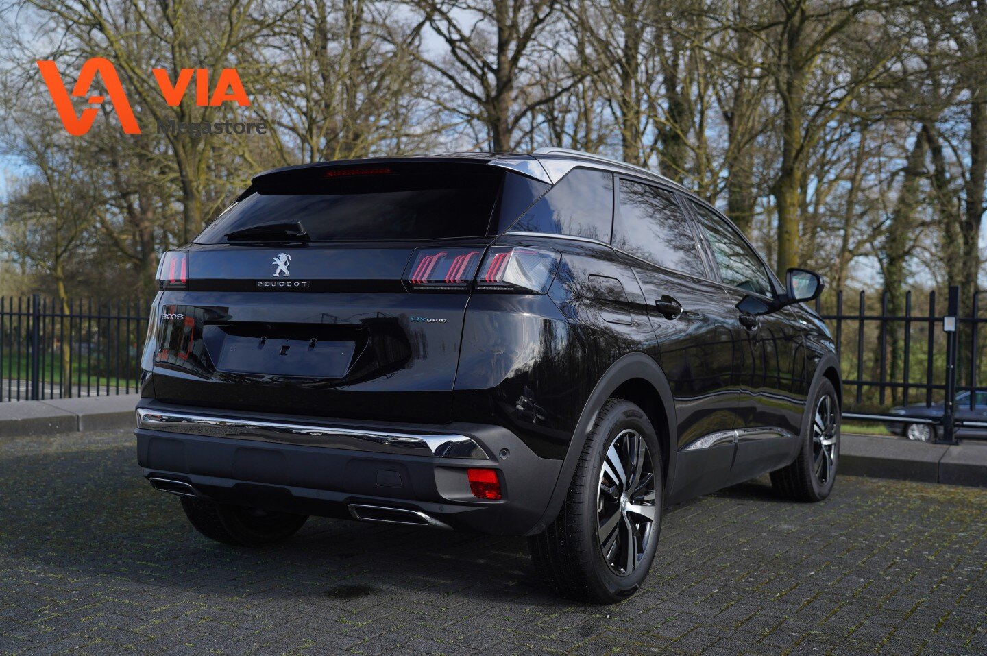Peugeot 3008 1.6 Hybrid 225 GT | PANO | Camera | PDC | Stoelverw. | ECC | Halfleer | - Afbeelding 3
