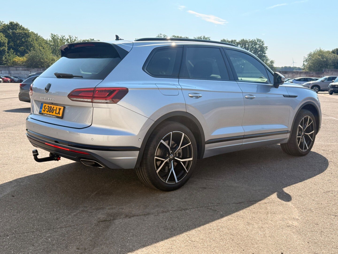 Volkswagen Touareg 3.0 TSi V6 | Black Edition | 4MOTION R-line velgen | Pano | Leder | Virtual | ACC | Full Options | Beurt gehad. - Afbeelding 3