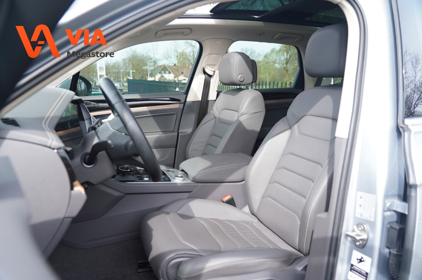 Volkswagen Touareg 3.0 TSi V6 | Black Edition | 4MOTION R-line velgen | Pano | Leder | Virtual | ACC | Full Options | Beurt gehad. - Afbeelding 4