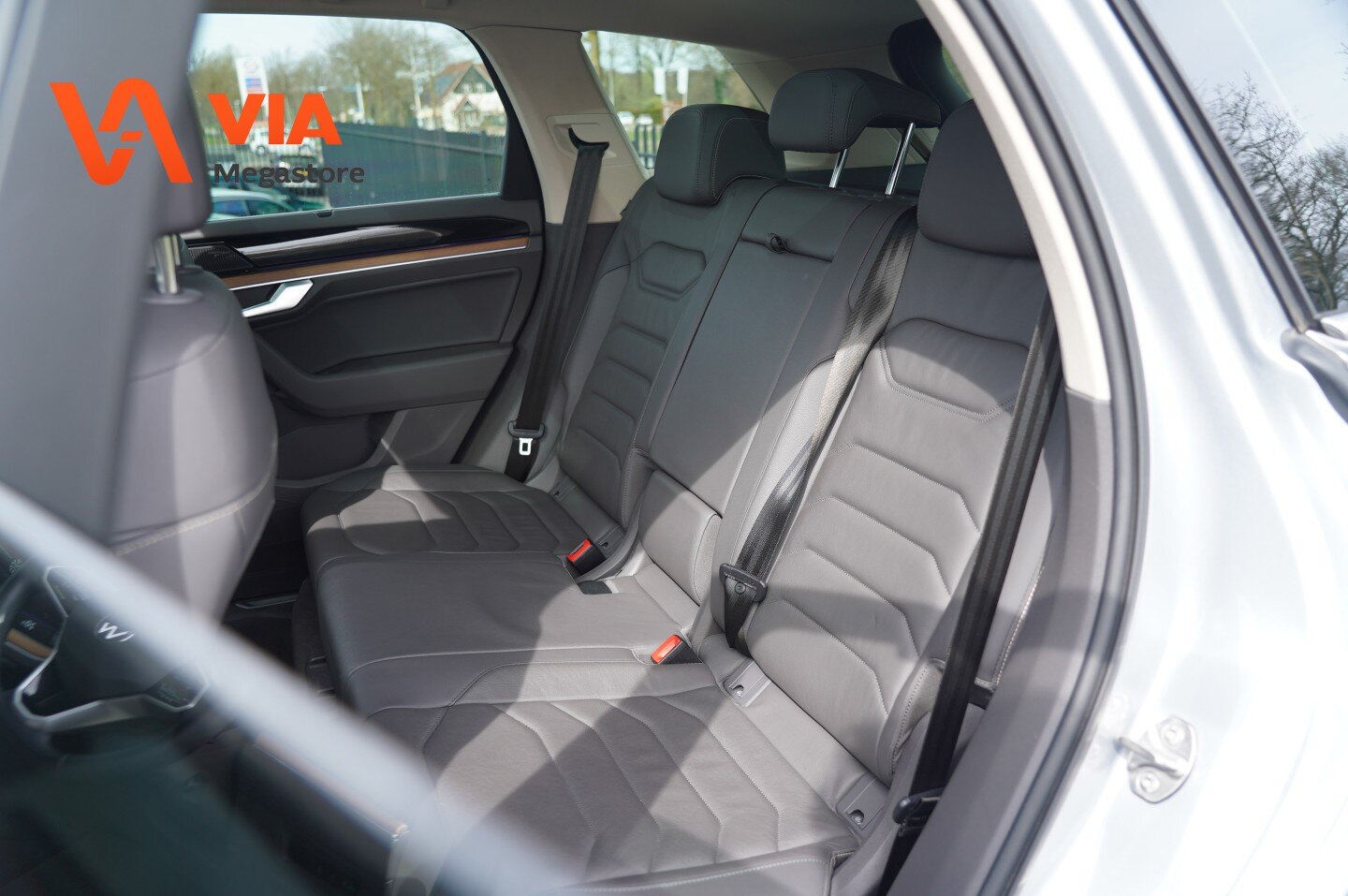 Volkswagen Touareg 3.0 TSi V6 | Black Edition | 4MOTION R-line velgen | Pano | Leder | Virtual | ACC | Full Options | Beurt gehad. - Afbeelding 5