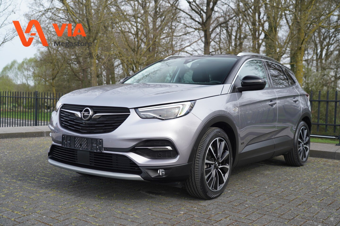 Opel Grandland X 1.6 Turbo 181PK | Ultimate | Trekhaak | Stoelverw. & koeling | Standkachel | Leder | LED | Camera