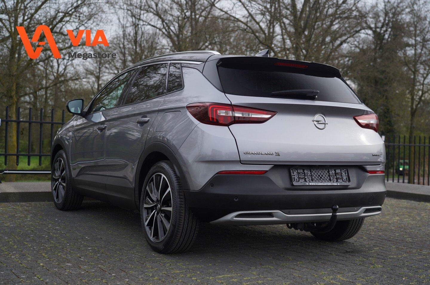 Opel Grandland X 1.6 Turbo 181PK | Ultimate | Trekhaak | Stoelverw. & koeling | Standkachel | Leder | LED | Camera - Afbeelding 3
