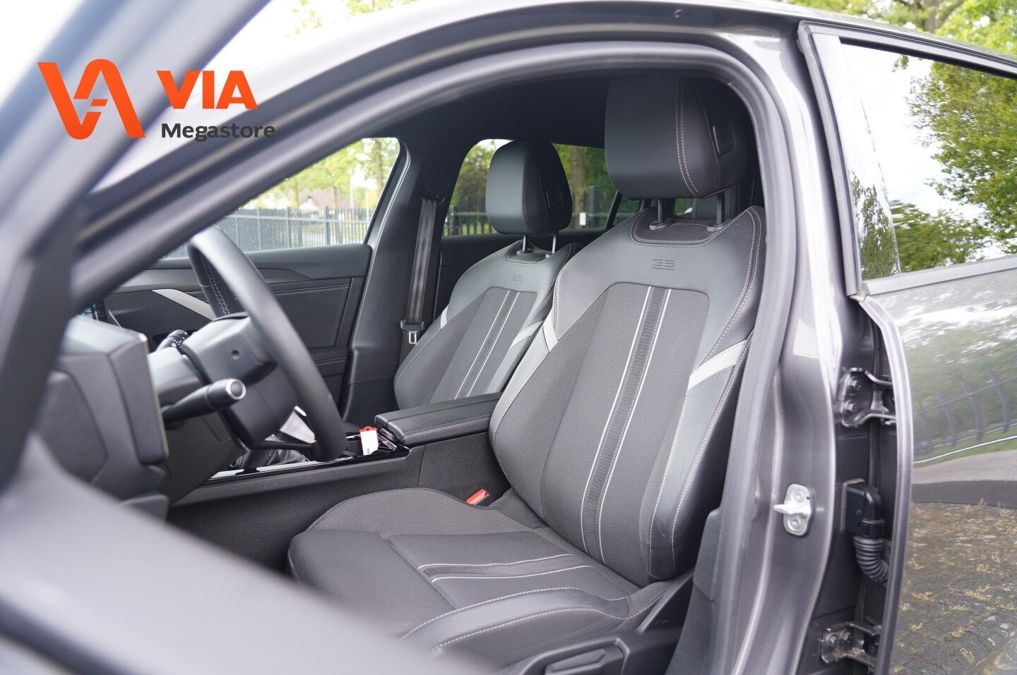 Opel Astra Sports Tourer 1.2 Turbo GS | Trekhaak | Navi | Stoel Stuurverw. | LED | 360 camera | ECC | ACC| AGR - Afbeelding 4