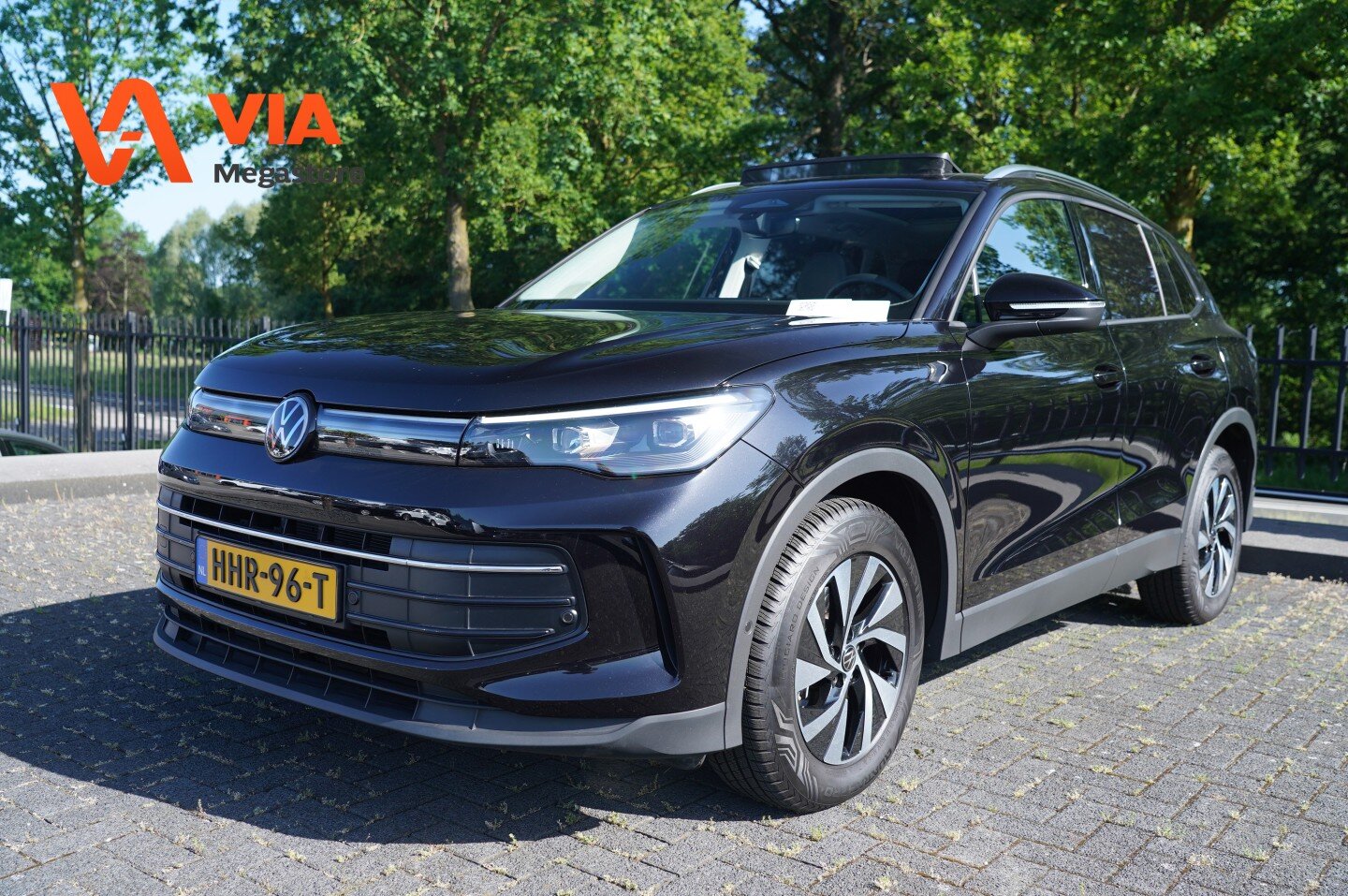 Volkswagen Tiguan 1.5 eTSI Style Business | Pano | Keyless | Apple | LED | El. klep