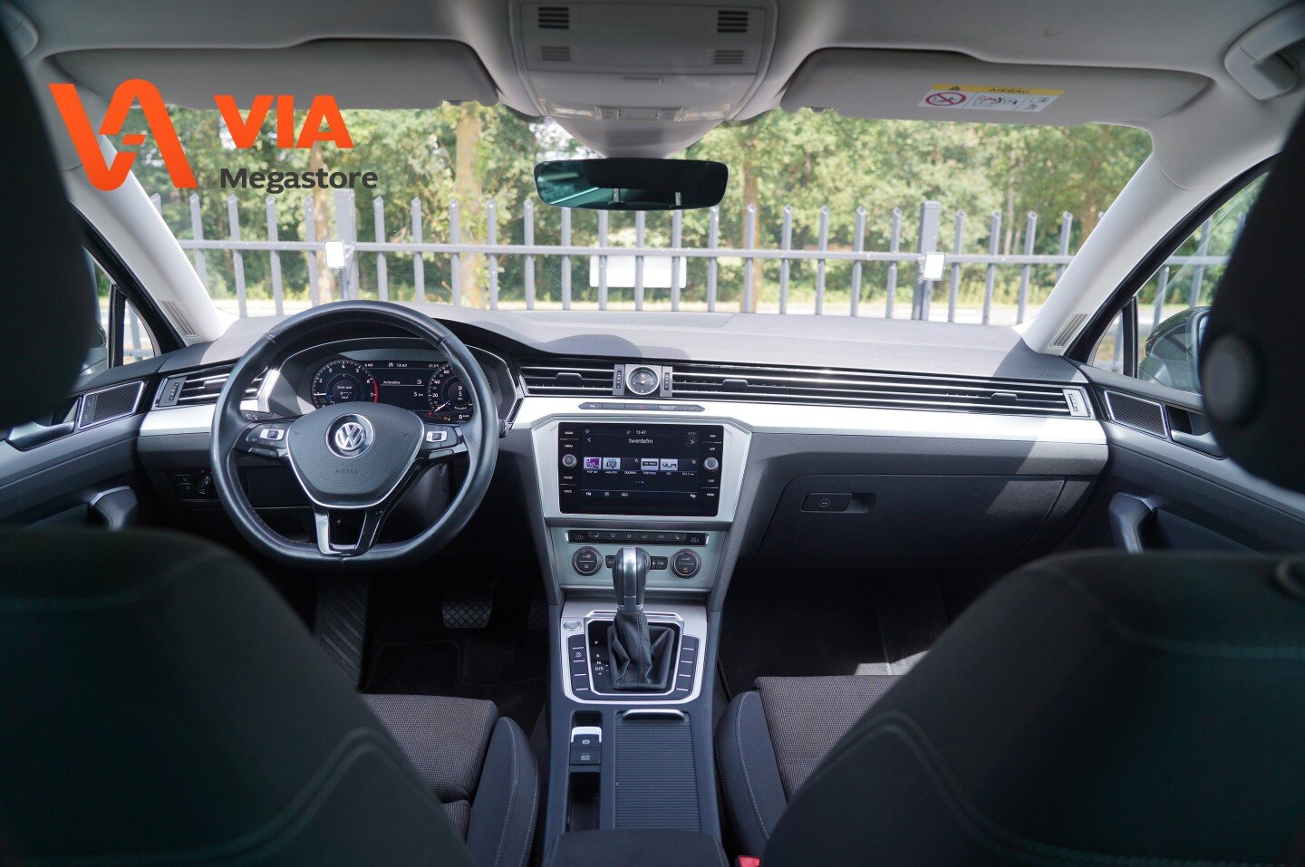 Volkswagen Passat Variant 1.5 TSI | 150PK | Comfortline | Navi | Trekhaak | Stoelverw. | Camera | PDC | ACC | ECC | Virtual - Afbeelding 2