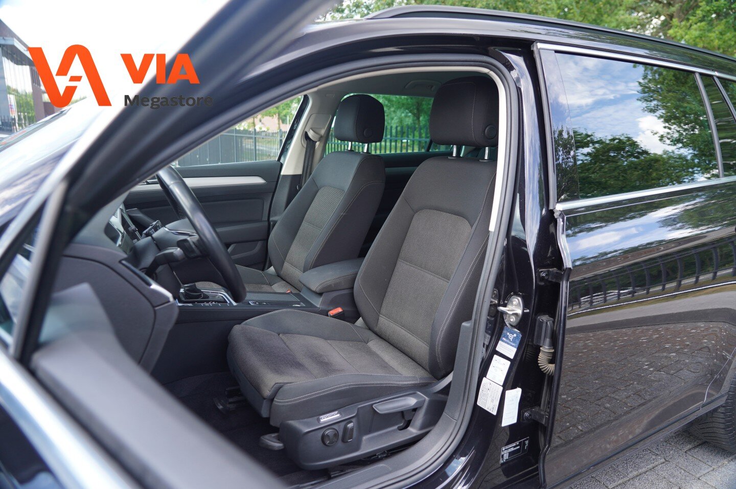 Volkswagen Passat Variant 1.5 TSI | 150PK | Comfortline | Navi | Trekhaak | Stoelverw. | Camera | PDC | ACC | ECC | Virtual - Afbeelding 4