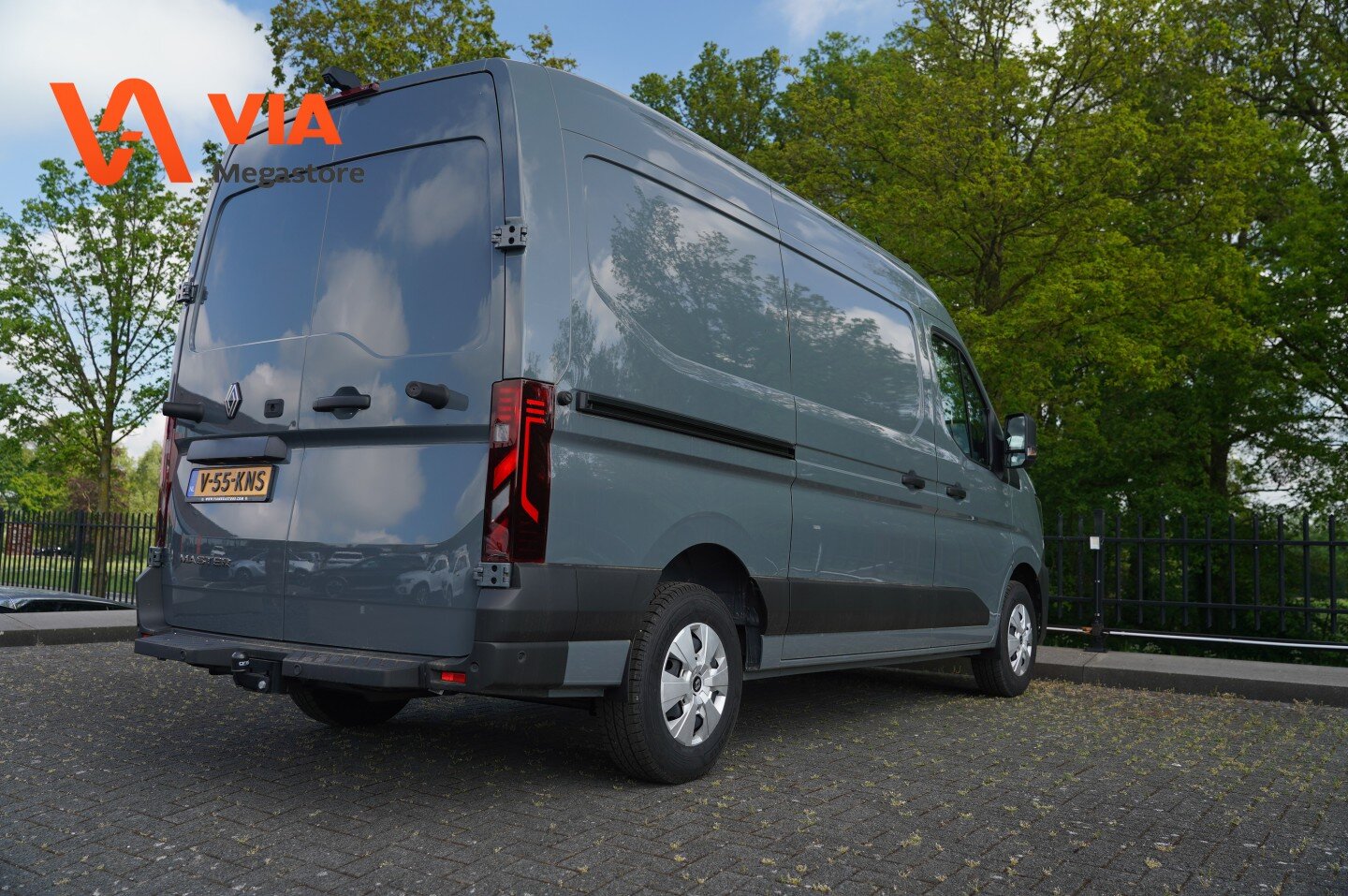Renault Master T35 dCi 170 L2H2 Extra | Dubbele schuifd. | Navi | Trekhaak | Carplay | Camera | Cruise | LED - Afbeelding 3