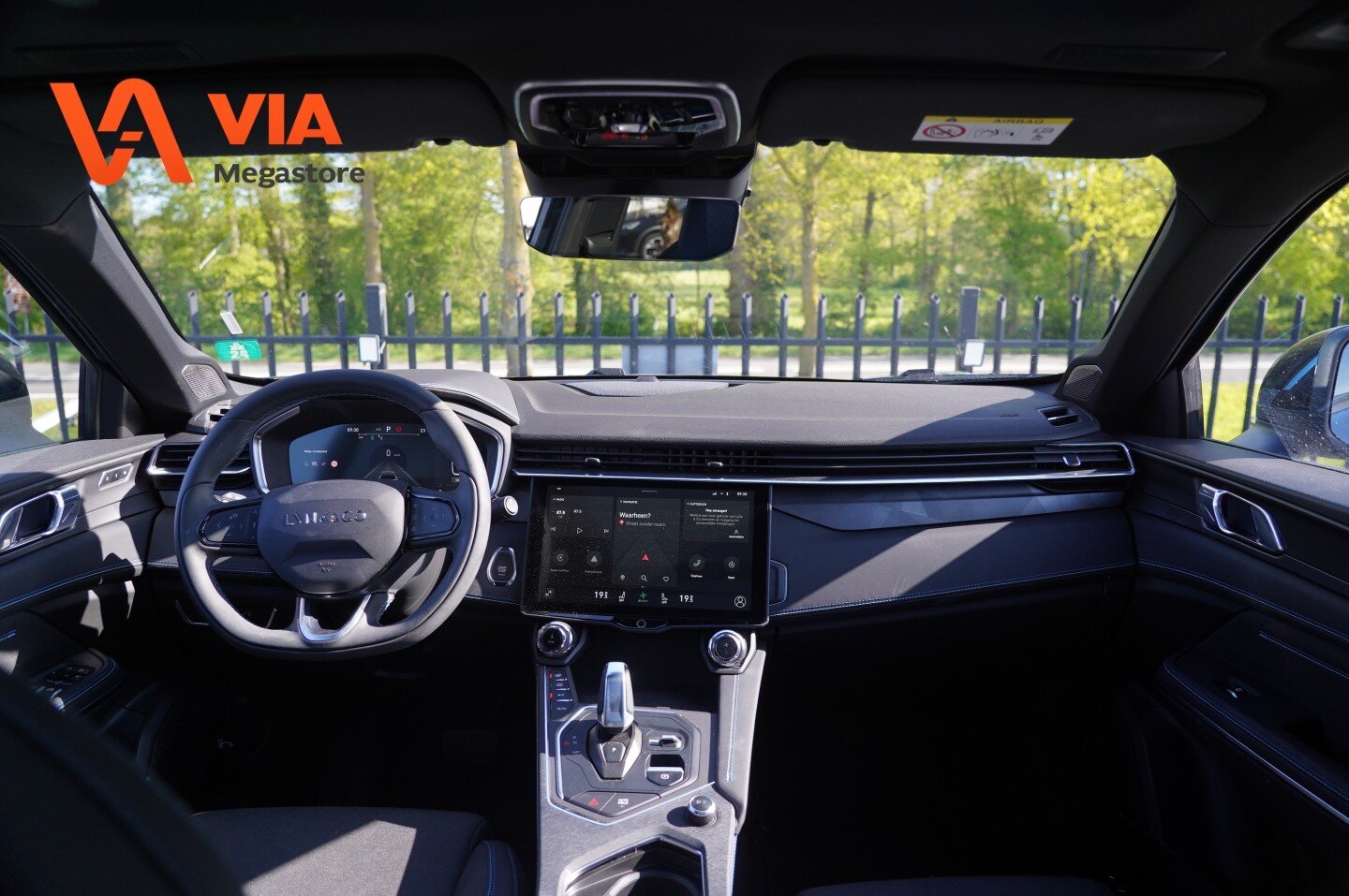 Lynk & Co 01 Lynk&Co 1.5 | PHEV | zwarte hemel | NETTE AUTO!! | Pano | ECC | Infinity | 360º | Memory - Afbeelding 2