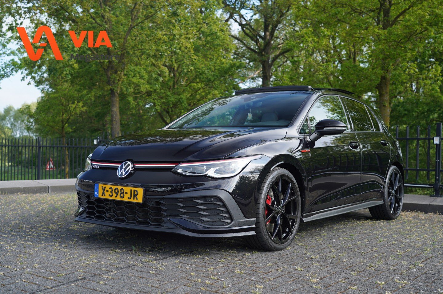 Volkswagen Golf 2.0 TSI GTI