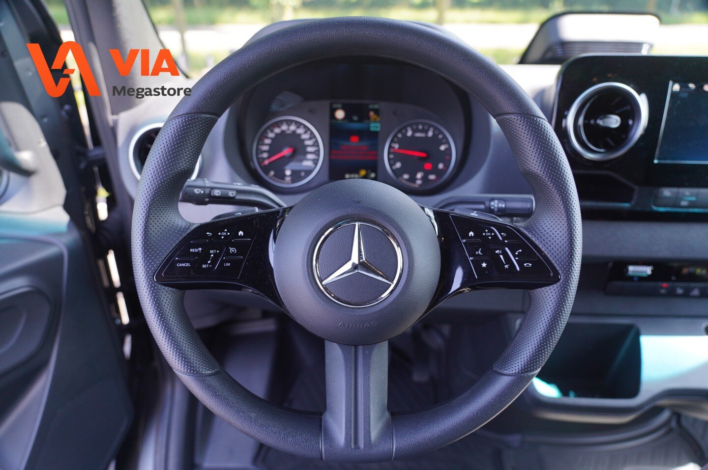 Mercedes-Benz Sprinter 317CDI | PRO | L2H2 | Ideale DC ombouw! BPM vrij | 3.5t AHK voorb. | Cruise | 2pers | Camera | ECC | - Afbeelding 2