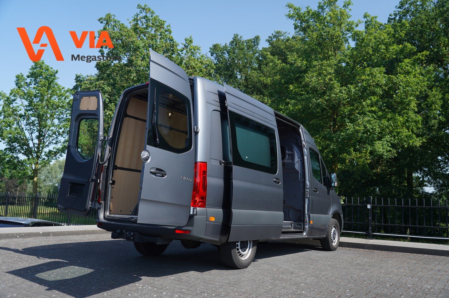 Mercedes-Benz Sprinter 317CDI | PRO | L2H2 | Ideale DC ombouw! BPM vrij | 3.5t AHK voorb. | Cruise | 2pers | Camera | ECC | - Afbeelding 4