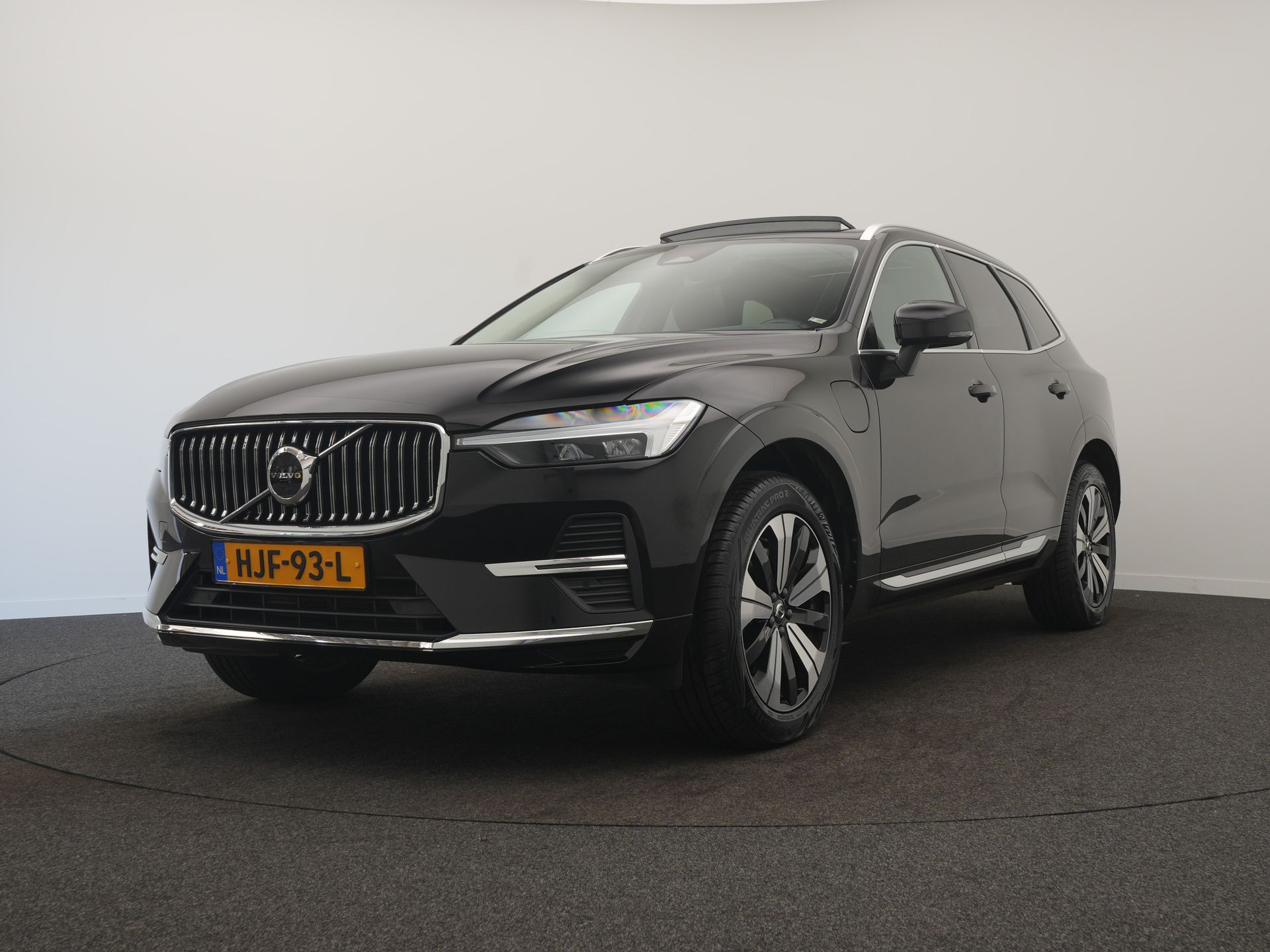 Volvo XC60 2.0 T6 Plug-in hybrid AWD Essential Bright - Afbeelding 5