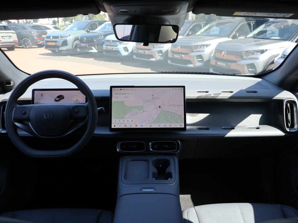 Leapmotor B05 67,1 kWh 218PK Design Nieuw, Rijklaarprijs | Panoramadak | 360 Camera | Navigatie | Carplay - Afbeelding 5