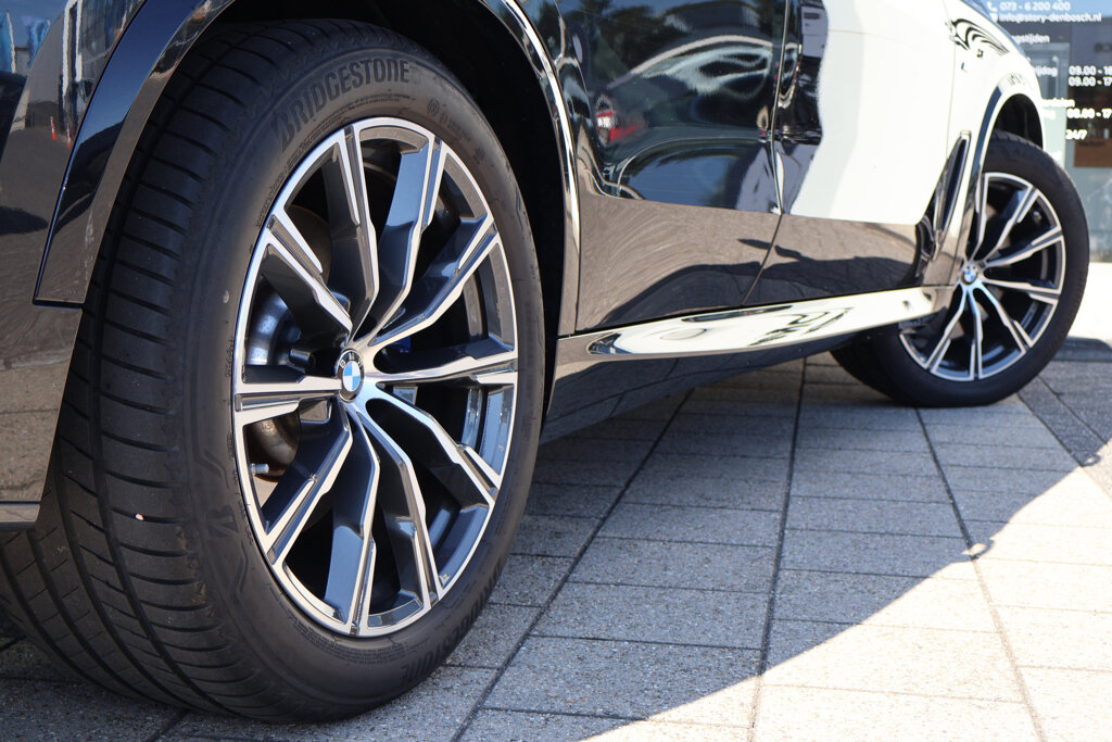 BMW X5 13