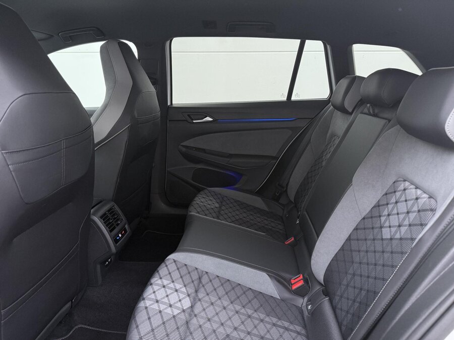 Volkswagen Golf Variant 1.5 eTSI R-Line