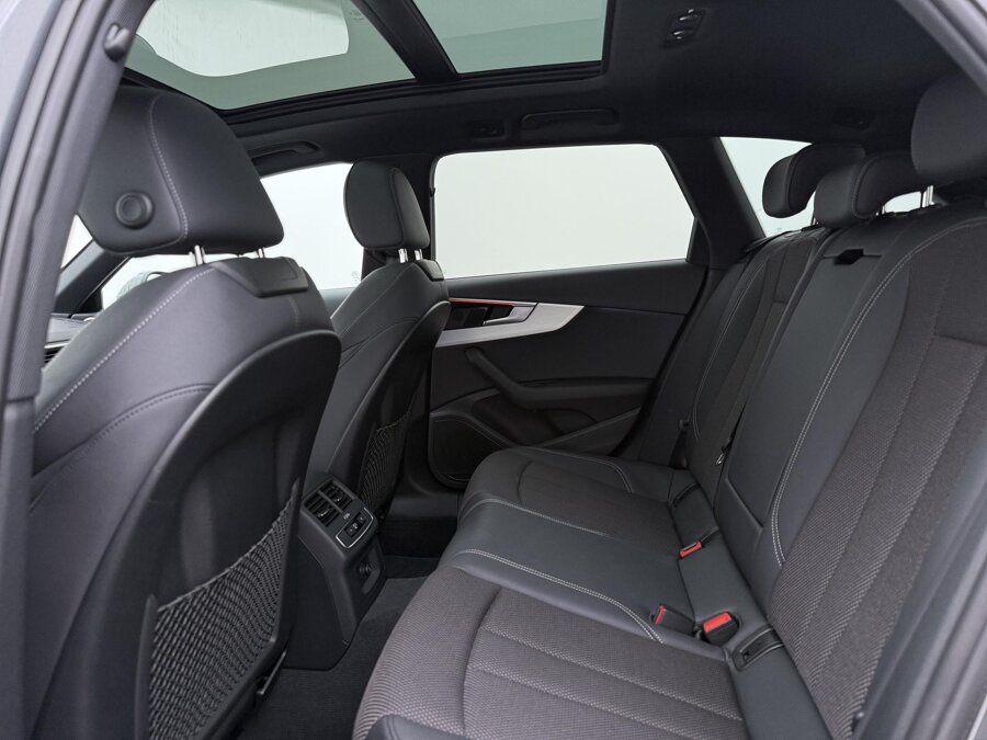 Audi A4 Avant 35 TFSI S-Line Competition