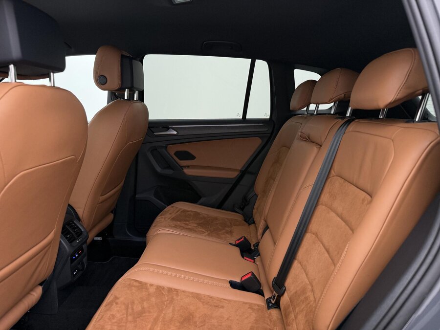 Volkswagen Tiguan 1.4 TSI eHybrid R-Line Business