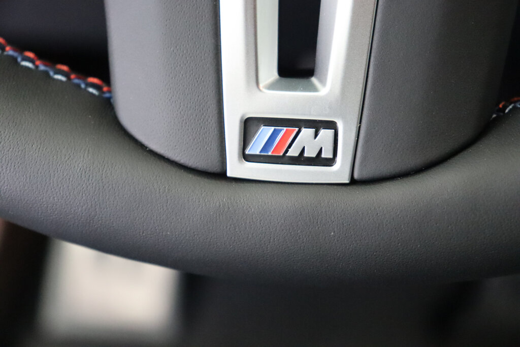 BMW XM 19