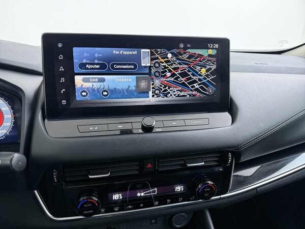Apple Carplay/Android Auto Apple Carplay/Android Auto
