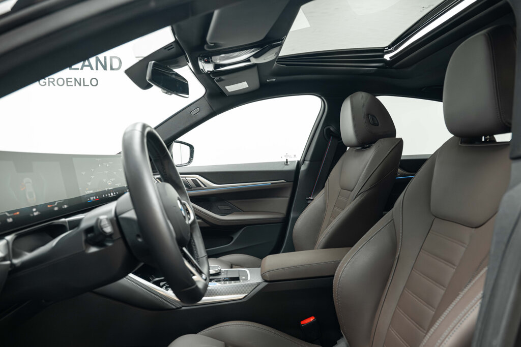 BMW i4 18