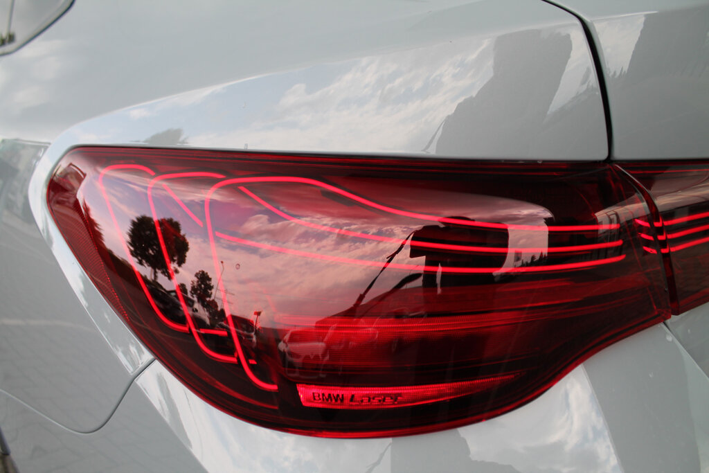 BMW i4 17