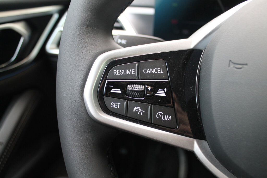 BMW i4 19