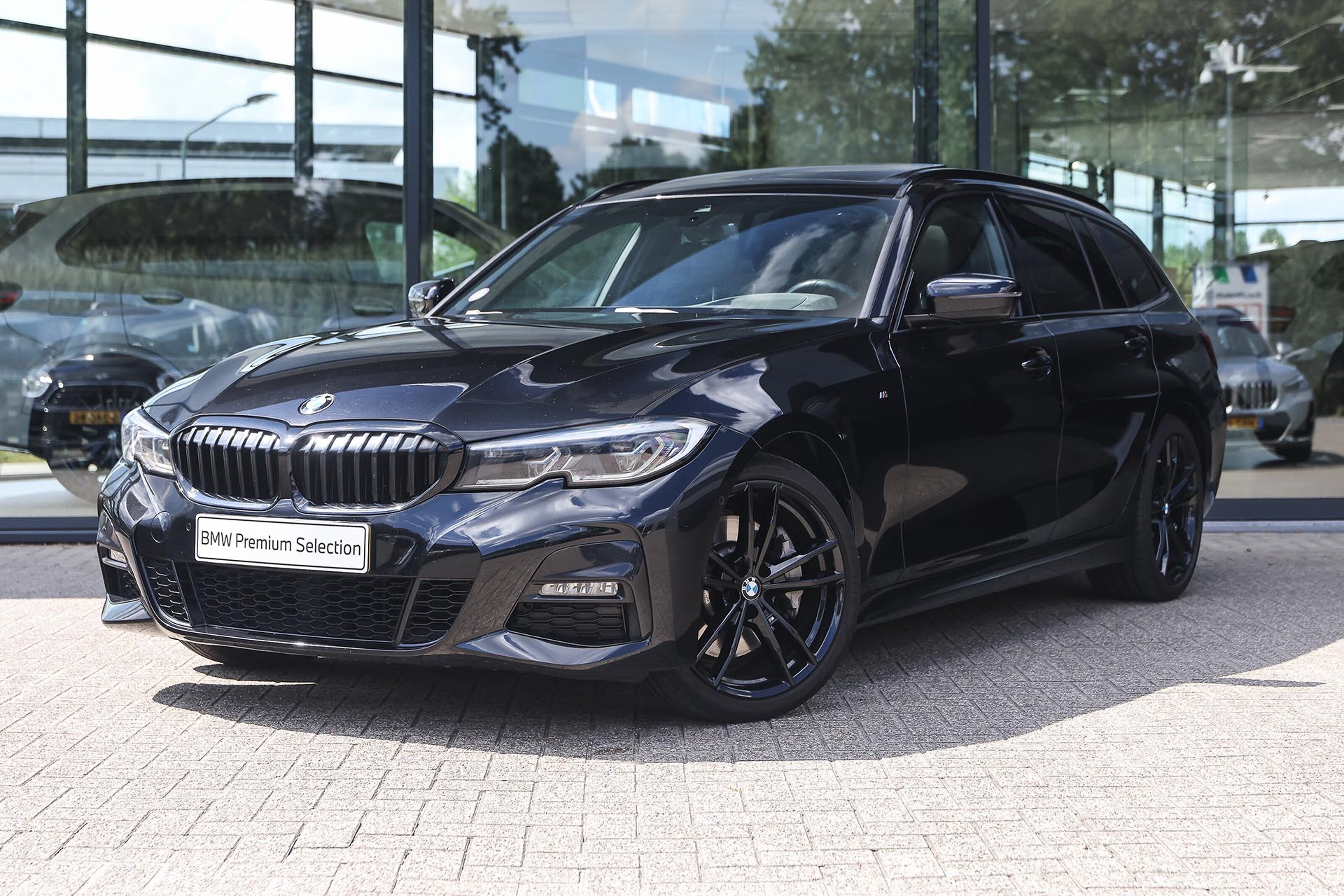 BMW 3 Serie Touring 330i xDrive M Sport Automaat