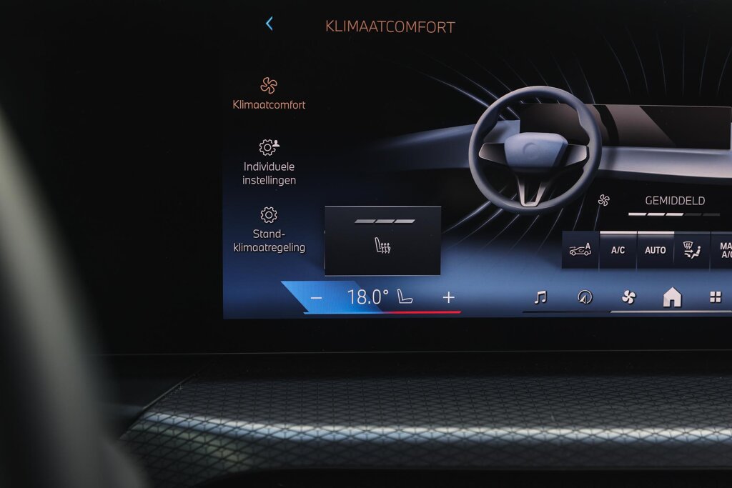 BMW i4 15