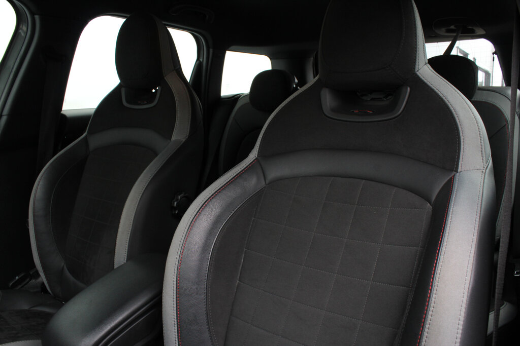MINI Countryman 7