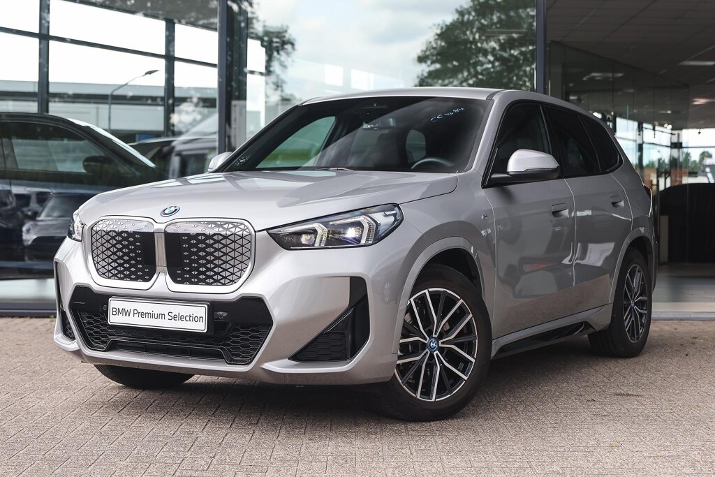 BMW iX1 1