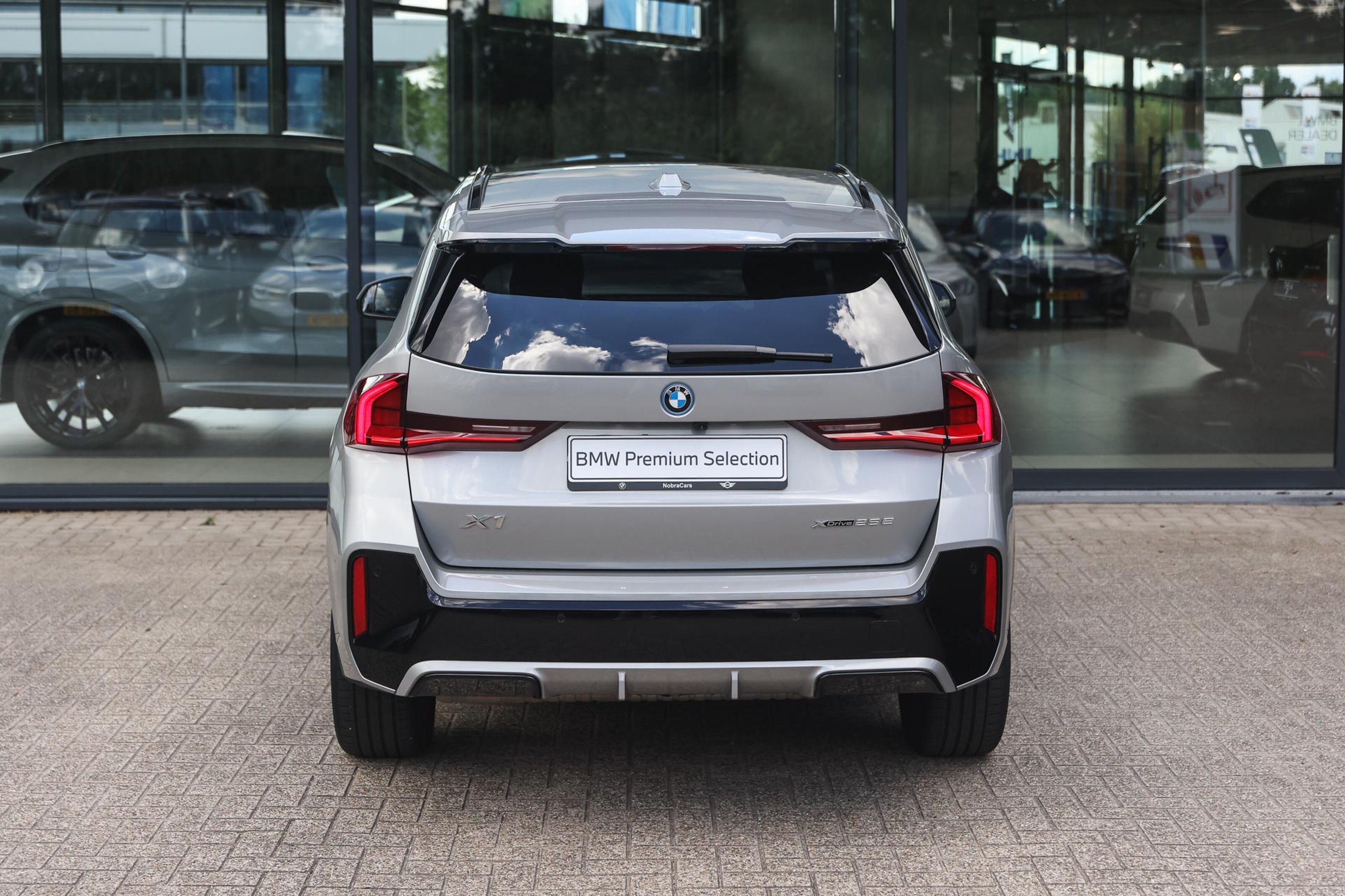 BMW X1 6